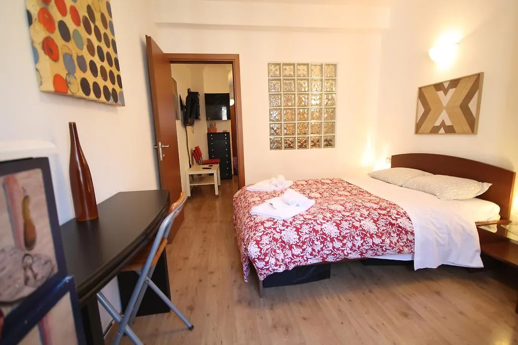 Sant'Agostino Apartment Navigli Mediolan 0*,  Włochy